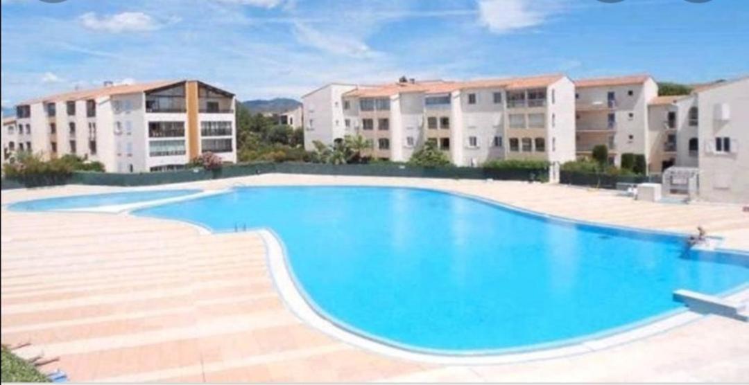 Appartement Au Lagon Bleu A Frejus, Garage, Tennis & Piscine 1200 M2 Exterior photo