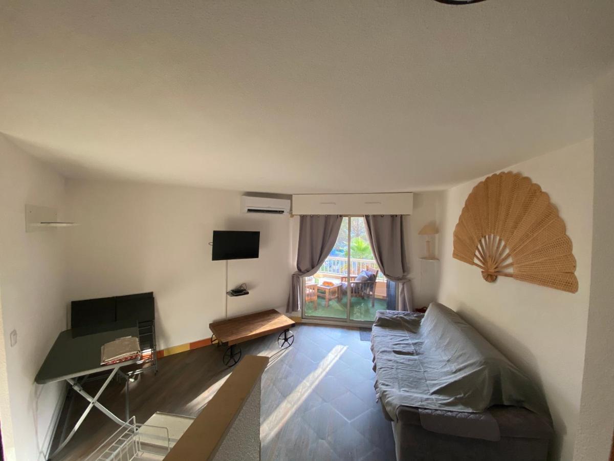 Appartement Au Lagon Bleu A Frejus, Garage, Tennis & Piscine 1200 M2 Exterior photo