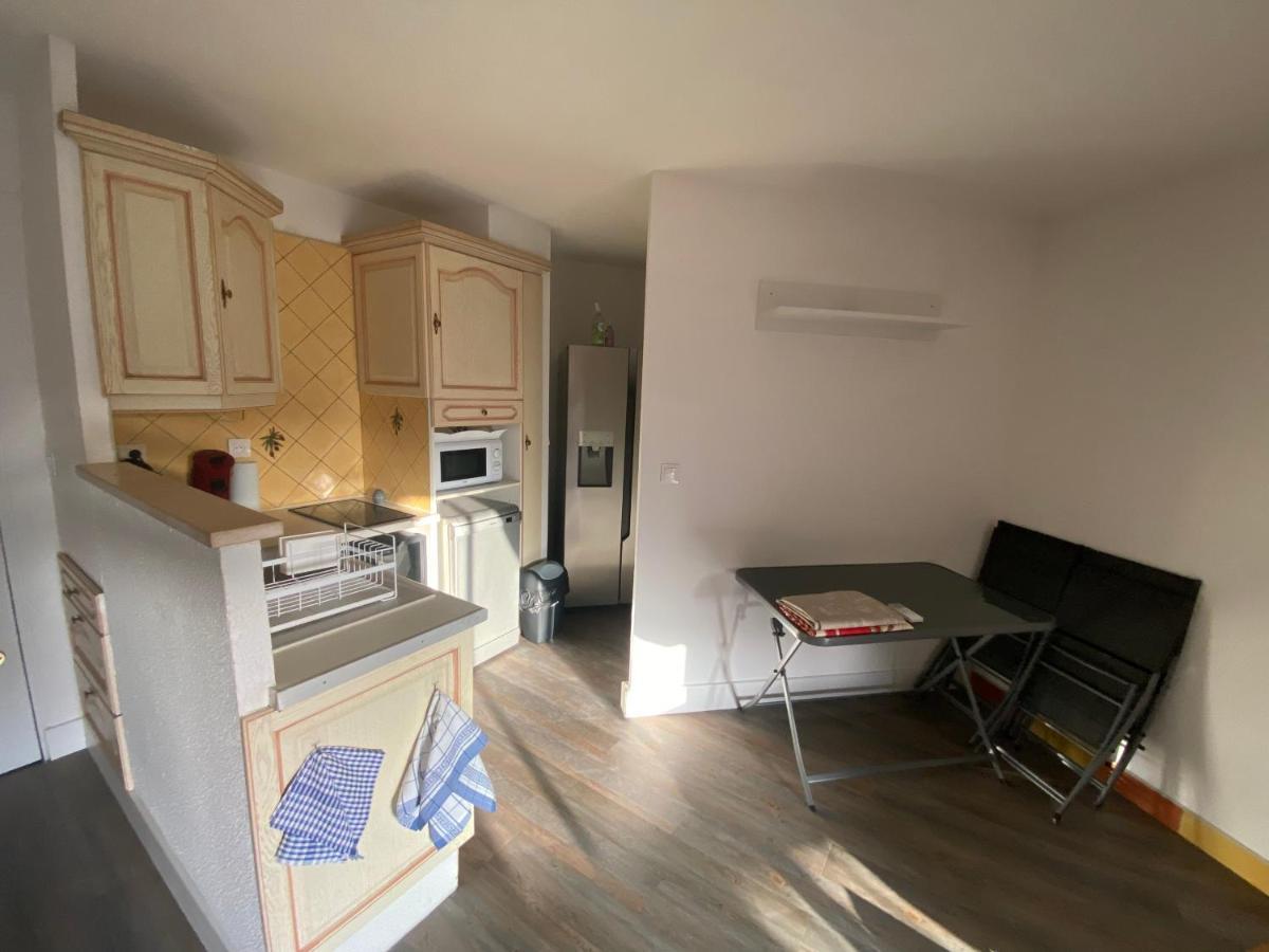 Appartement Au Lagon Bleu A Frejus, Garage, Tennis & Piscine 1200 M2 Exterior photo